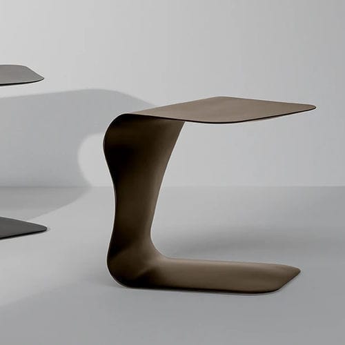 Mesa lateral de design original - Duffy - BONALDO - em poliuretano / com base em poliuretano / cantilever