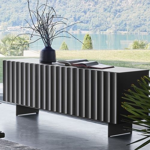 Buffet aparador contemporâneo - Dorian - BONALDO - em metal pintado / em madeira laqueada / com portas de abrir