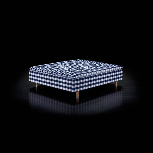 Cama de casal - SUPERIA® - Hästens - contemporânea / estofada / personalizável