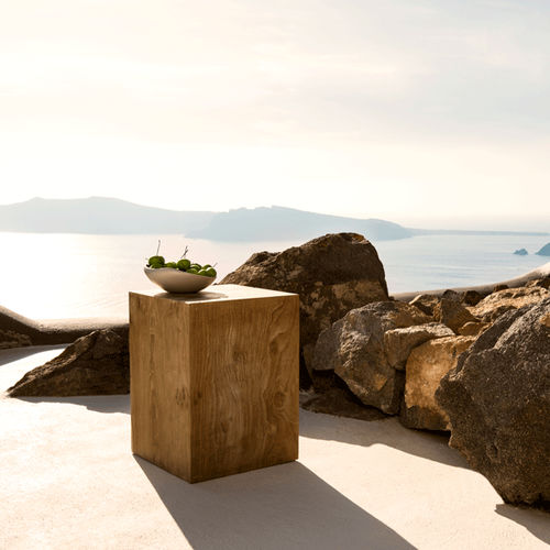 Mesa lateral contemporânea - ROOTS - Tribù - em teca / com base em teca / quadrada