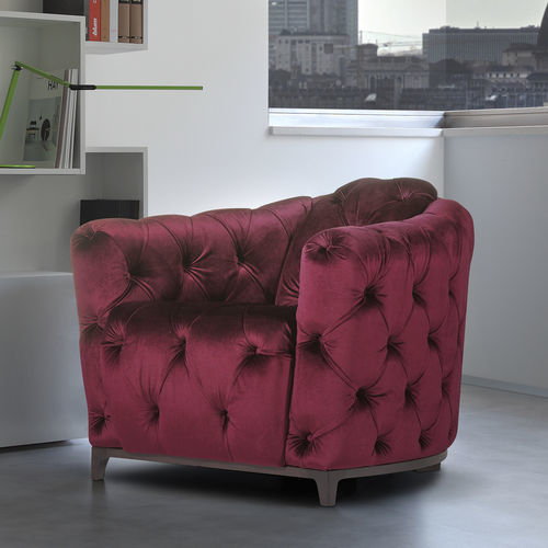 Poltrona Chesterfield - DELIZIANTE - caliaitalia - em tecido / em couro / em pinho