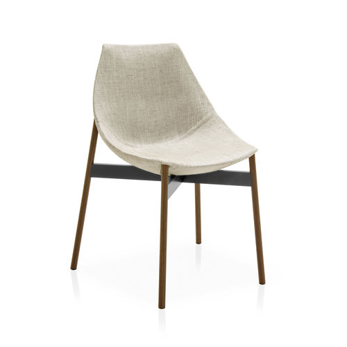 Cadeira contemporânea - GAMMA - PIANCA - para ambiente interno / em tecido / em couro