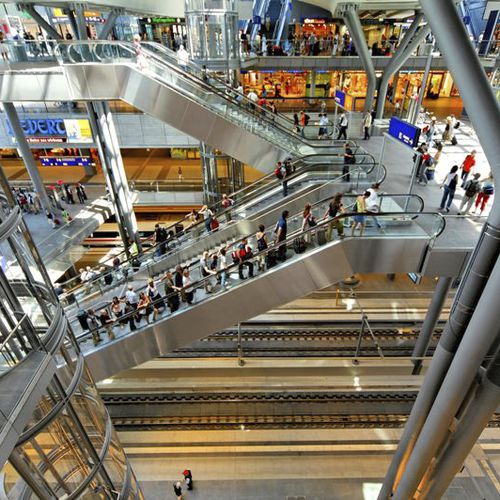 Escada rolante para centro comercial - ECOMOD™ - KONE