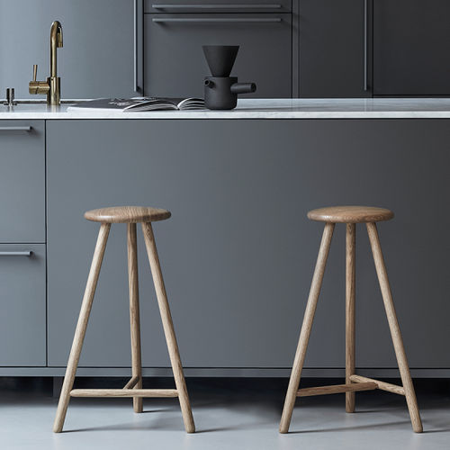 Banqueta alta contemporânea - LINEA PERCH - Nikari - em carvalho