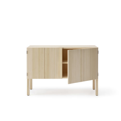 Buffet aparador com pés altos - ARKITECTURE KVK3 - Nikari - contemporâneo / em carvalho / em madeira de freixo