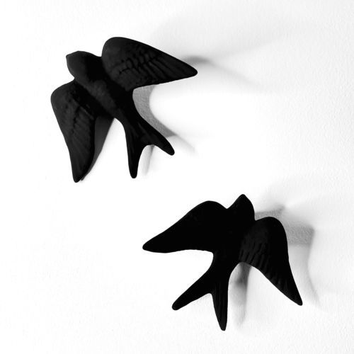 Escultura em cerâmica - SWALLOWS_black matte - neo - feita à mão / de parede / da linha comercial