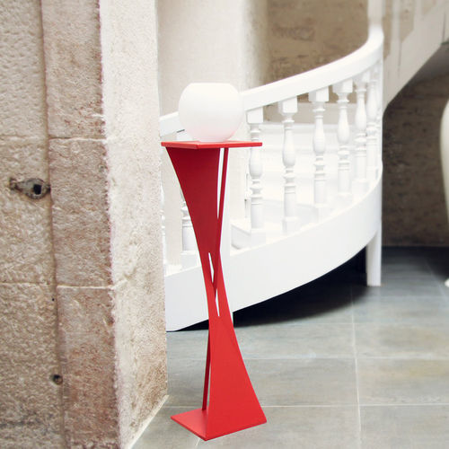 Mesa floreira contemporânea - G&Eacute;N&Egrave;ZE - ZHED - em aço revestido a pó / com base em metal pintado / quadrada