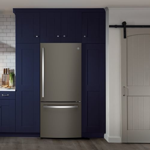 Refrigerador combinado com gavetas - GDE21EMKES - general electric - da linha residencial / de instalação livre / Inverse (freezer em baixo)