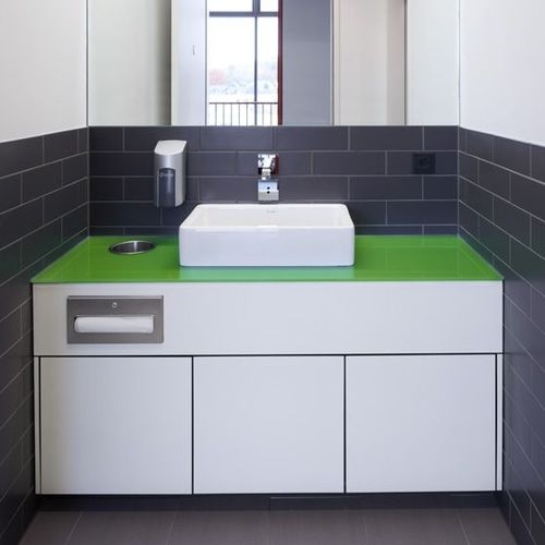Armário de casa de banho com espelho contemporânea - VITRUM WT - Schaefer-Trennwandsysteme - de parede