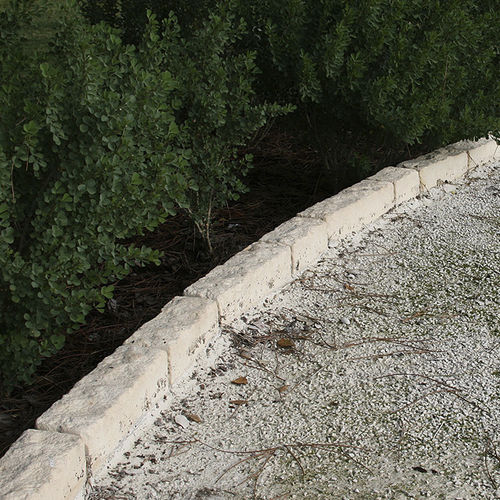 Borda de jardim - FABISTONE (GROUP RPI) - em pedra reconstituída / horizontal
