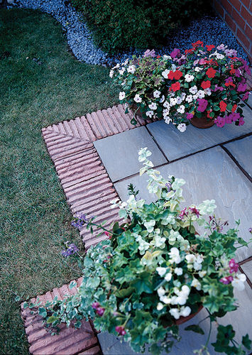Borda de jardim - BRICSTONE - FABISTONE (GROUP RPI) - em terracota / curva
