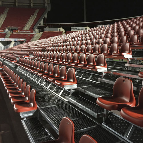 Arquibancada pré-fabricada - HC85|32 - Daplast, S.L. - desmontável / para ambiente externo / para arena