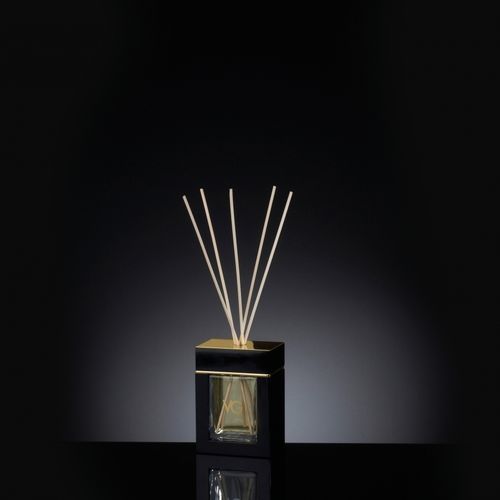Frasco em ratã - HOME FRAGRANCE - VGnewtrend - em vidro / em madeira laqueada brilhante / de perfume
