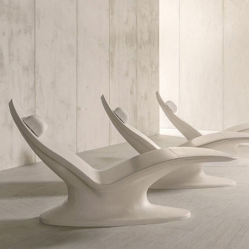 Espreguiçadeira contemporânea - ONE PLUS - Sommerhuber - em couro / em cerâmica / para piscina
