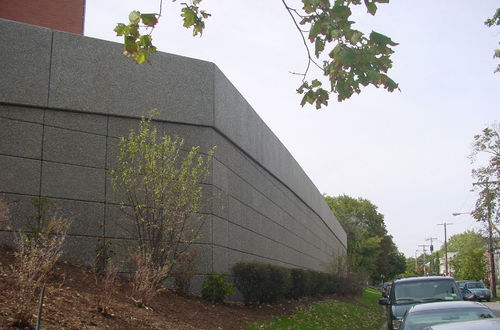 Muro de contenção em concreto armado - ALBANY MEDICAL CENTER - The Fort Miller Co. - modular / pré-fabricado / para estrada
