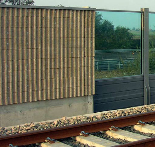 Parede antirruído com painéis modulares - CIR ambiente - em madeira / em concreto armado