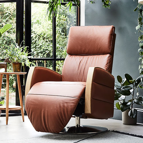 Poltrona contemporânea - NOTO - ercol - em couro / em tecido / em carvalho