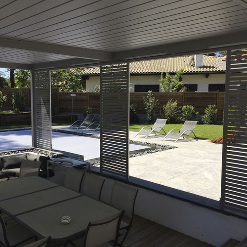 Brise em alumínio - AXIUM solutions aluminium - em aço inoxidável / para fachada / para abrigo