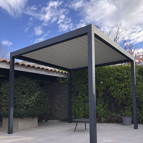 Pérgola em alumínio extrudado - SPR03 3x3m - AXIUM solutions aluminium - em alumínio termolacado / com lâminas orientáveis / sob medida