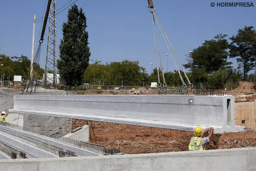 Viga em concreto protendido - CIVIL TWIN™  - HORMIPRESA - em concreto pré-fabricado / em T / para piso