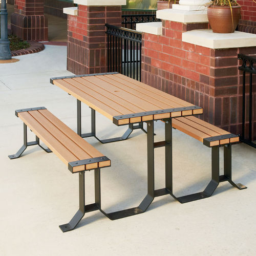 Conjunto de mesa e bancos contemporâneo - WAINWRIGHT - ANOVA - em plástico reciclado / de jardim / da linha comercial