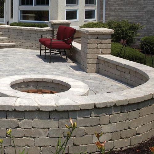Bloco de concreto maciço - OLDE QUARRY® - UNILOCK - para cerca de jardim / para pilar / para degrau
