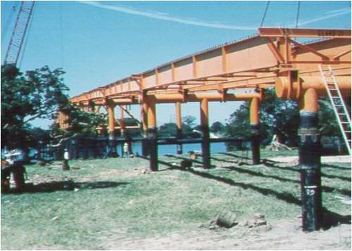Coluna em aço - Short span steel - pré-fabricada
