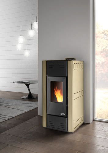 Salamandra com caldeira a pellets - MALAGA  - KARMEK ONE SRL - contemporânea / em aço