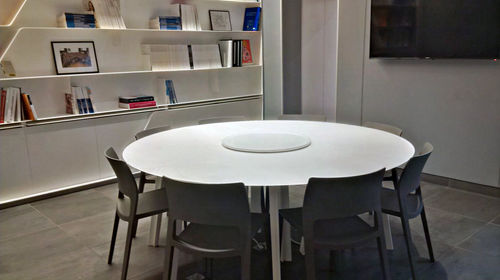 Mesa de conferências contemporânea - 2 - V-korr Creative Surface - em Solid Surface / redonda / da linha comercial