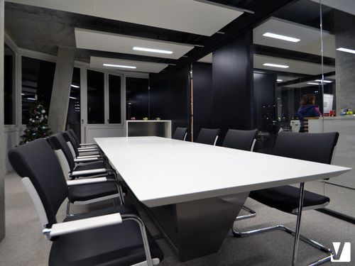 Mesa de reunião contemporânea - V-korr Creative Surface - em Solid Surface / retangular / da linha comercial