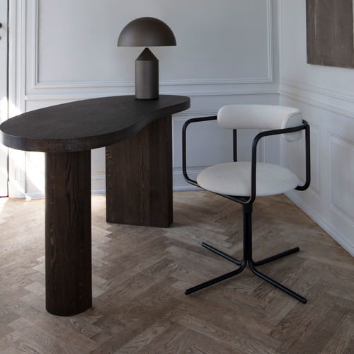 Cadeira de escritório contemporânea - FF  - Friends & Founders - para ambiente interno / em couro / com base em aço cromado