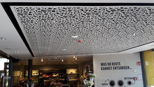 Painel acústico para forro de teto - EDEKA GAIMERSHEIM - Bruag Design Factory AG - em HPL / retangular / da linha comercial