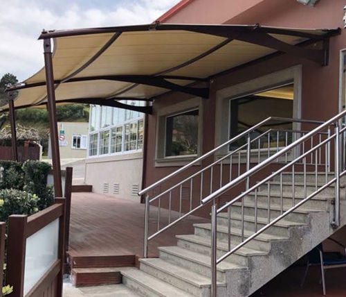 Estrutura tensionada com estrutura metálica - REST. BALCOBO - Eugreb Invest - para marquise / com membrana em PVC / para restaurante