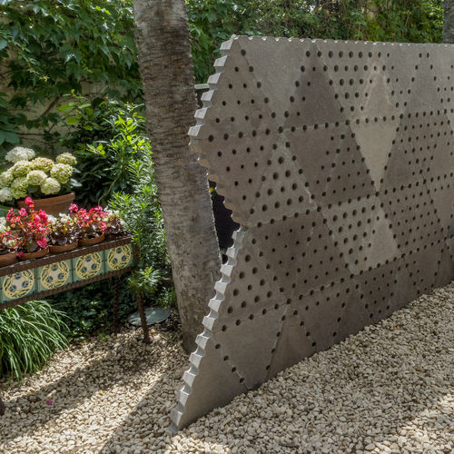 Bloco de concreto oco - SAS TRIA - SAS PREFABRICADOS DE HORMIGON SA - maciço / decorativo / para cerca