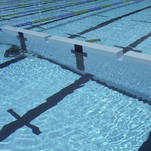 Parede móvel para piscina pública - SWIMWALL SYSTEMS® - SR SMITH - submersível