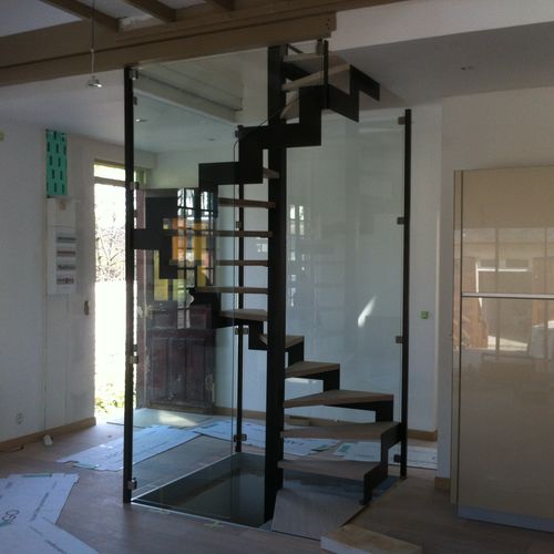 Escada em caracol quadrada - ARGENTAN - ESCALIER DESIGN 14 - com degraus em madeira / com estrutura metálica / contemporânea