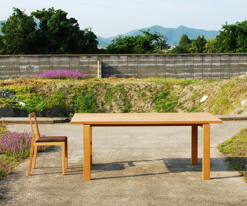 Mesa contemporânea - MI - Miyazaki Chair Factory - em madeira / retangular