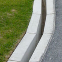 Calha de escoamento de fenda - BG PROFILE U 100 - BG Graspointner - em concreto reforçado com fibras / para via pública / para aeroporto