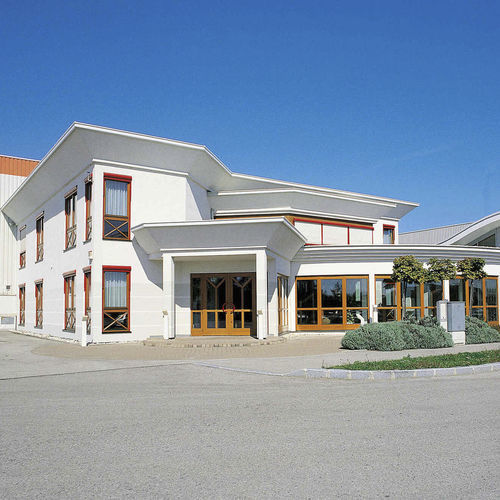 Construção pré-fabricada - BÜROGEBÄUDE - Vario Haus - modular / em concreto / com estrutura metálica