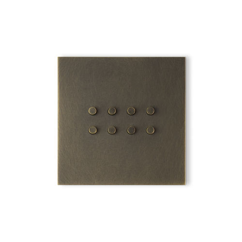 Interruptor com botão de pressão - DoT FACEPLATE - Atelier Luxus - de embutir / em latão / em aço inoxidável