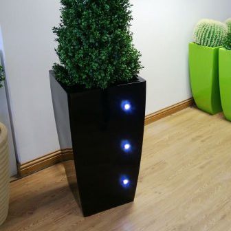Floreira em compósito - KUBIK LED - Livingreen design - cúbica / com iluminação / contemporânea