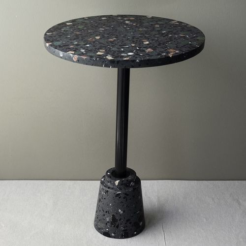 Mesa de lanchonete contemporânea - M-5 - Karoistanbul - em terrazzo / com base em aço / redonda