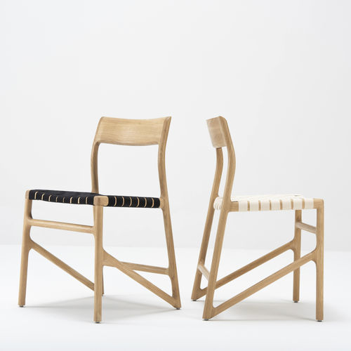 Cadeira de sala de jantar contemporânea - FAWN - Gazzda - para ambiente interno / em algodão / com base em carvalho