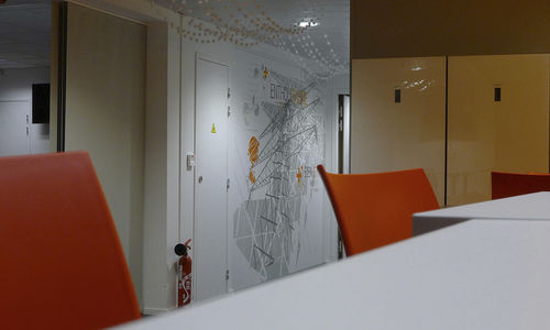 Adesivo decorativo com texto - GROUPE RTE LYON - Atelier d'Art Osmoze - Design & décoration murale - para empresa / de sinalização