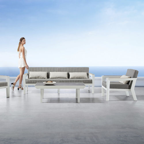 Sofá contemporâneo - CHAMPION - Higold - para ambiente externo / em tecido / com braços