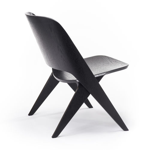Poltrona contemporânea - LAVITTA LOUNGE - BLACK - Poiat | Furniture - em compensado moldado / em carvalho / da linha comercial