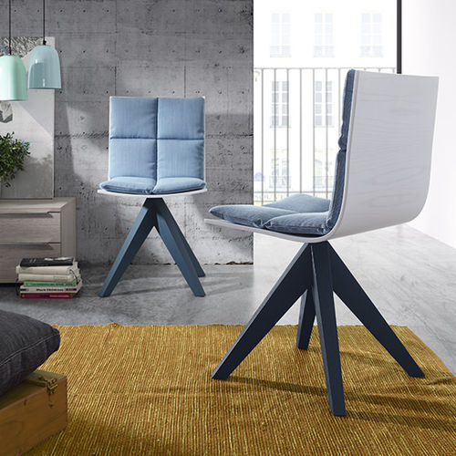 Cadeira contemporânea - TAIGA B1 - DRESSY - para ambiente interno / em tecido / com base em madeira de freixo