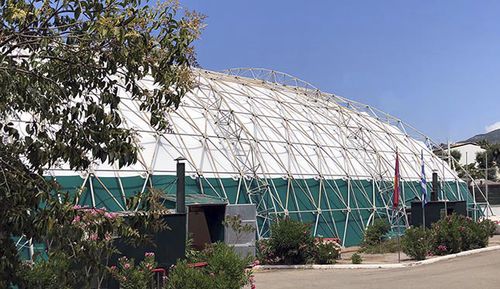 Estrutura tensionada em cúpula geodésica - KALAMATA MUNICIPAL STADIUM - Arka - para cobertura / com membrana em PVC / para espaço público