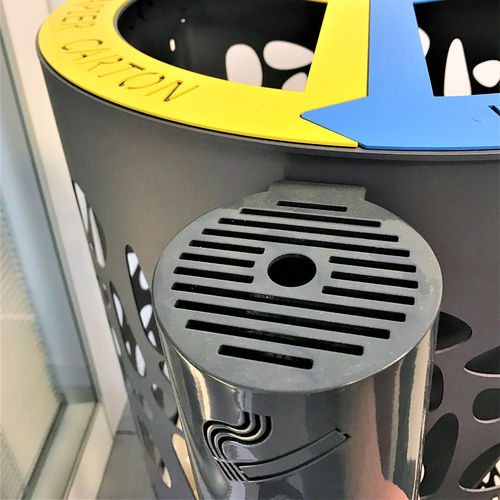 Cinzeiro de parede - ASH BIN - THE ITALIAN LAB SRL - em aço / para ambiente externo / para espaço público