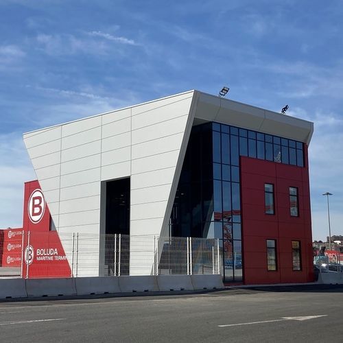 Revestimento de fachada em painéis - GRANITE® HDXTREME  - ArcelorMittal Europe – Flat Products - em aço / em poliéster / vertical